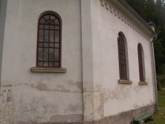 pohled zezadu zleva
