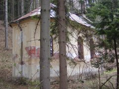 pohled zezadu zleva