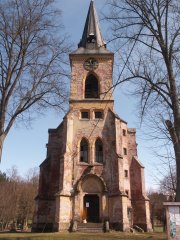 průčelí kostela