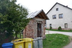 pohled zepředu zleva