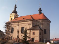 pohled zezadu zprava
