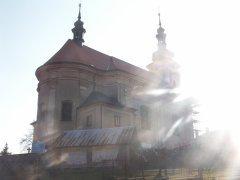 pohled zezadu zleva