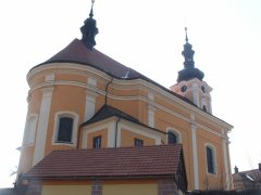 pohled zezadu zleva