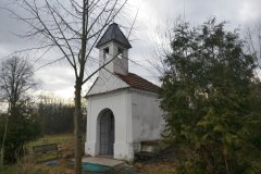 pohled zepředu zprava