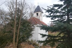pohled zezadu zleva