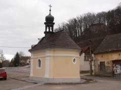 pohled zezadu zprava