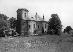 starší foto kostela - stav po požáru