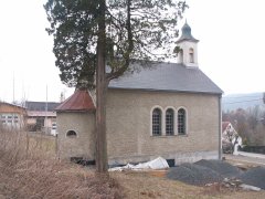 pohled zezadu zleva