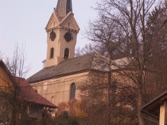 pohled zezadu zprava