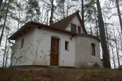 pohled zezadu zprava