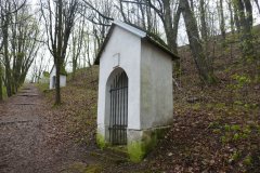 kaple křížové cesty - pohled zepředu zprava