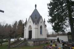 pohled zepředu zprava