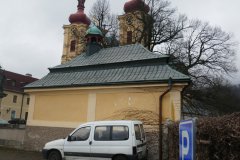 pohled zezadu zprava