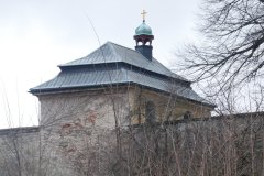 pohled zezadu zleva