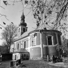 starší foto kostela
