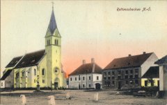 dobová pohlednice vsi s kostelem