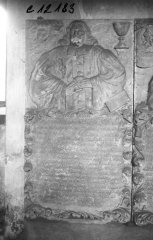náhrobek pastora Schuberta a jeho ženy