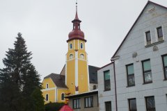 pohled zezadu zleva