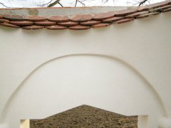 průčelí kaple zevnitř