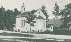 výřez snímku s kaplí z předchozí pohlednice