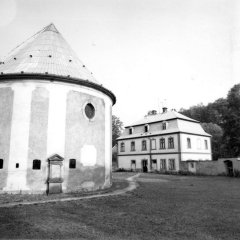starší foto kostela