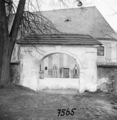 starší foto kostela