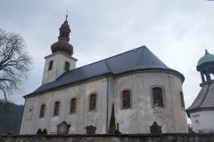 pohled zezadu zprava