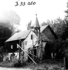 chátrající původní kaple
