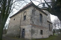 pohled zezadu zleva
