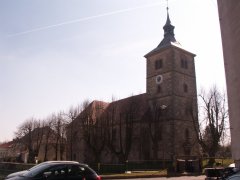 pohled zepředu zleva