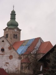 pohled zezadu zprava