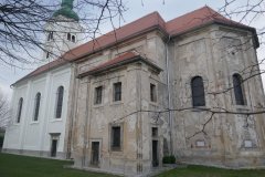 pohled zezadu zprava
