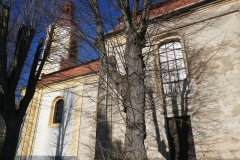 pohled zprava
