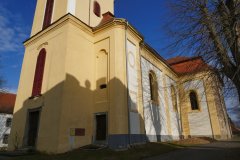 pohled zepředu zprava