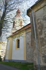 pohled zezadu zprava