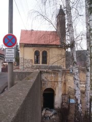 pohled zprava
