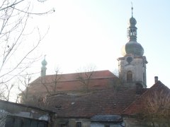 pohled zleva