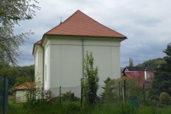 pohled zezadu zprava