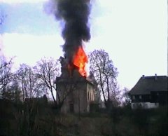 požár kostela