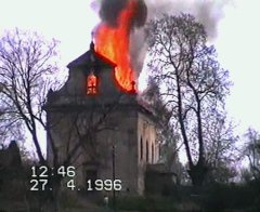 požár kostela