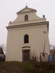 průčelí kostela
