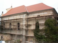 pohled zezadu zprava
