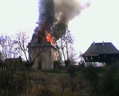 požár kostela