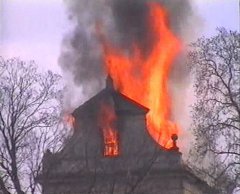 požár kostela