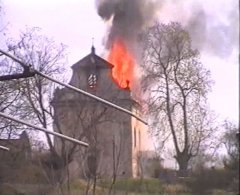 požár kostela