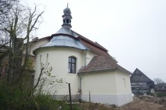 pohled zezadu zleva