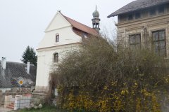 pohled zepředu zprava