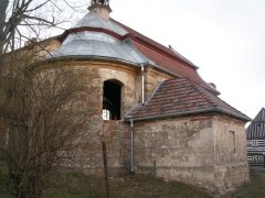 pohled zezadu zleva