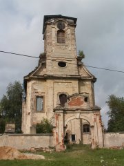 průčelí kostela