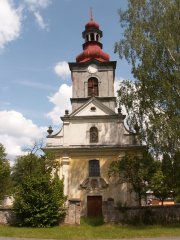 průčelí kostela